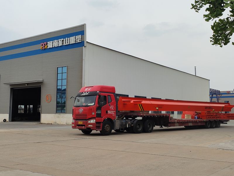 電動葫蘆門式起重機 MHxh10t—20m 制作完成，發往新疆交付客戶使用。